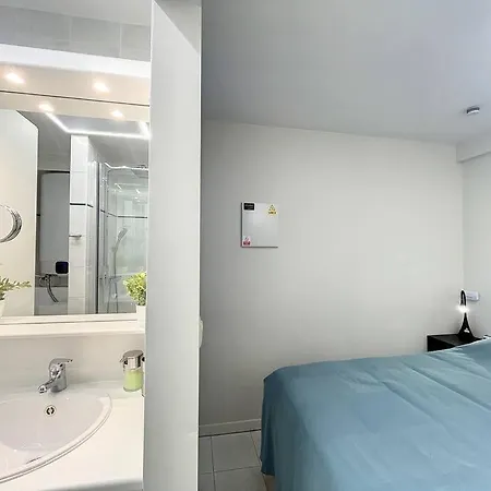 Flat Vendome - & Seaview Daire *